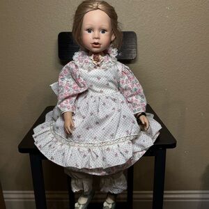 Boyds Yesterday’s Child Amanda Porcelain Doll Julie Good-Kruger LE 2000